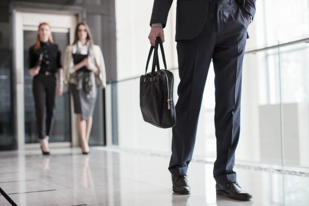 Can I sack a misbehaving employee immediately?