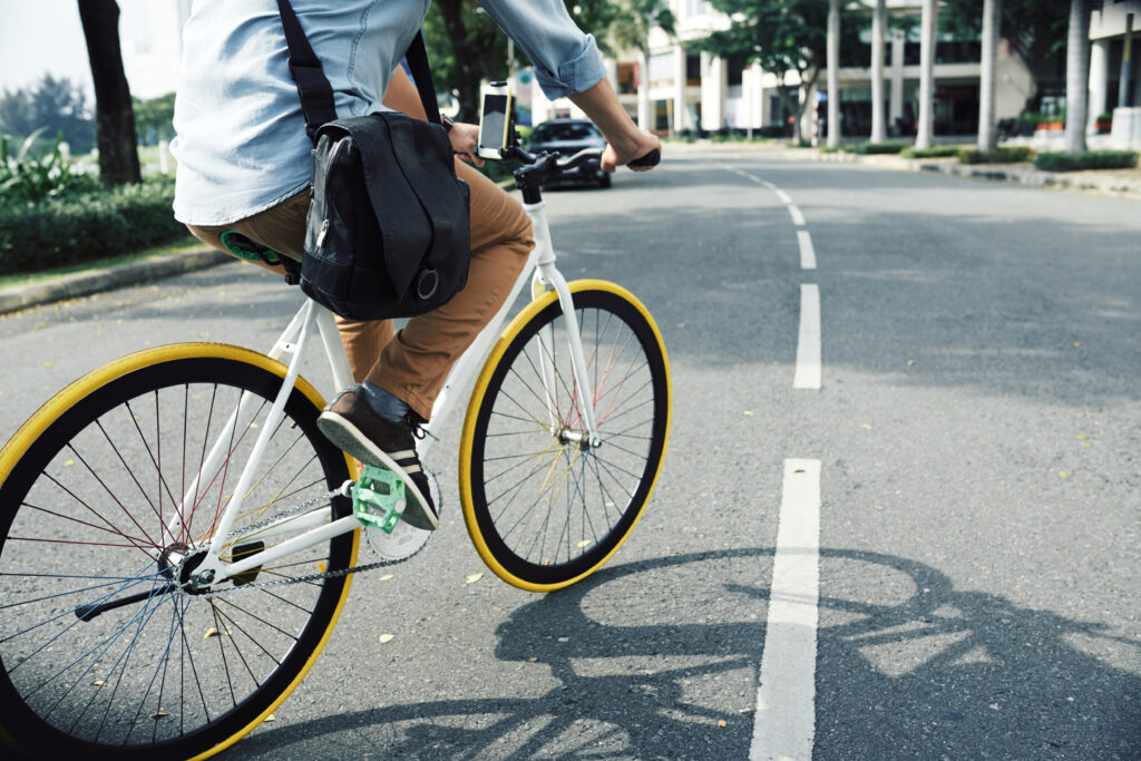 Road safety tips for drivers and cyclists: #RoadSafetyWeek