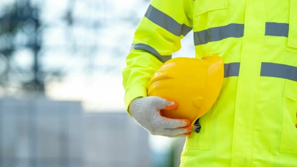 Check your hard hat: the risk of suffering a brain injury
